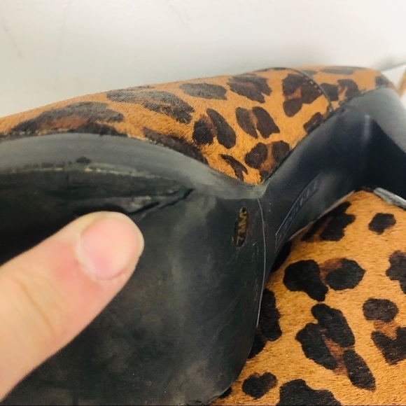Banana‎ republic calf hair  leopard print 7… - Picture 9 of 10